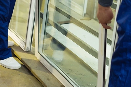 Commercial Glass Repair Technician in Fort Pierce, FL